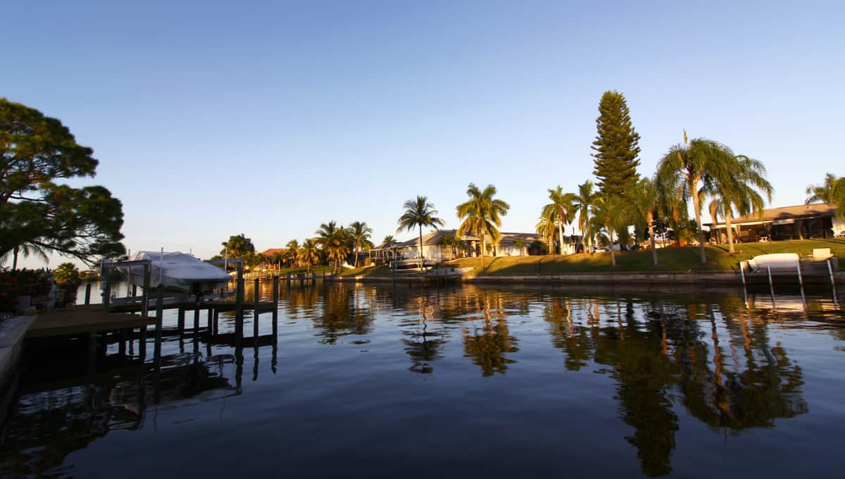 Land in Cape Coral, Florida – Beautiful Beaches