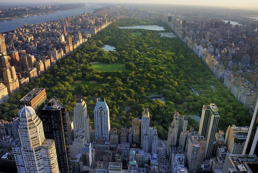 Central_Park_aerial_view_Manhattan_New_York_terrenosnaflorida-com_shutterstock_155390825_1200x680