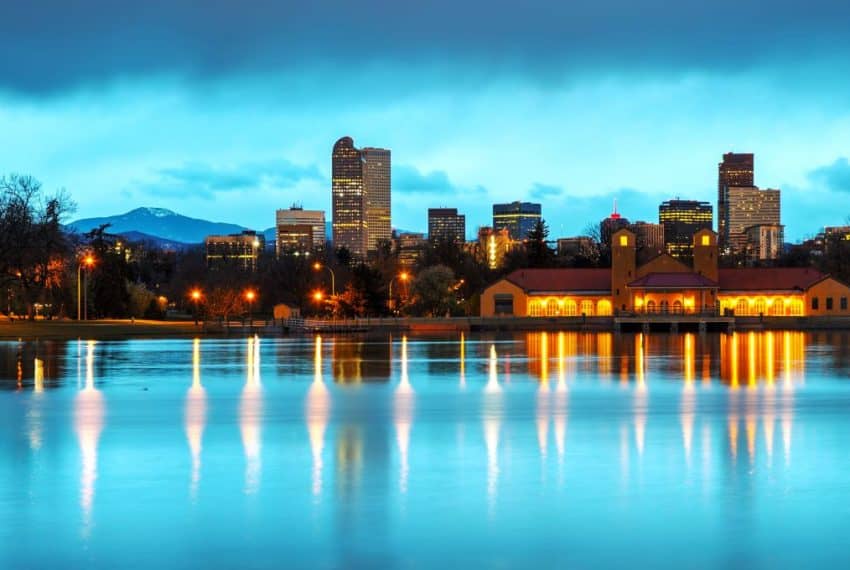 Downtown_Denver_Colorado_City_Park_terrenosnaflorida-com_shutterstock_210098167_1200x680