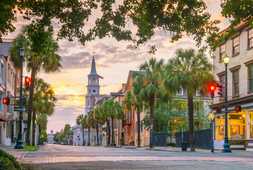 Historical_downtown_area_of_Charleston_South_Carolina_USA_terrenosnaflorida-com_shutterstock_576533359_1200x680