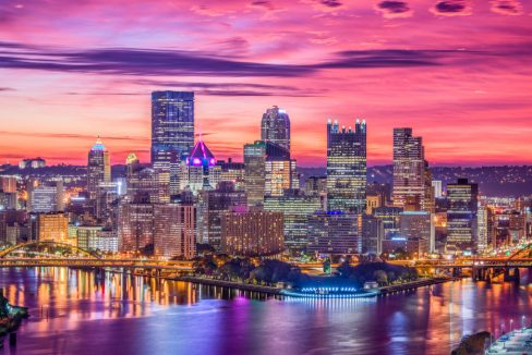 Pittsburgh_Pennsylvania_USA_city_skyline_terrenosnaflorida-com_shutterstock_740014783_1200x680