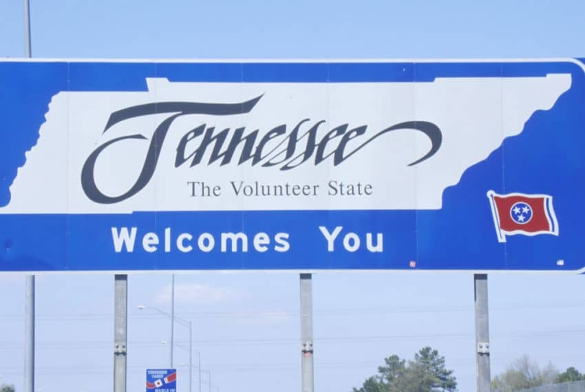 Welcome_to_Tennessee_sign_terrenosnaflorida-com_shutterstock_102704729_1200x680